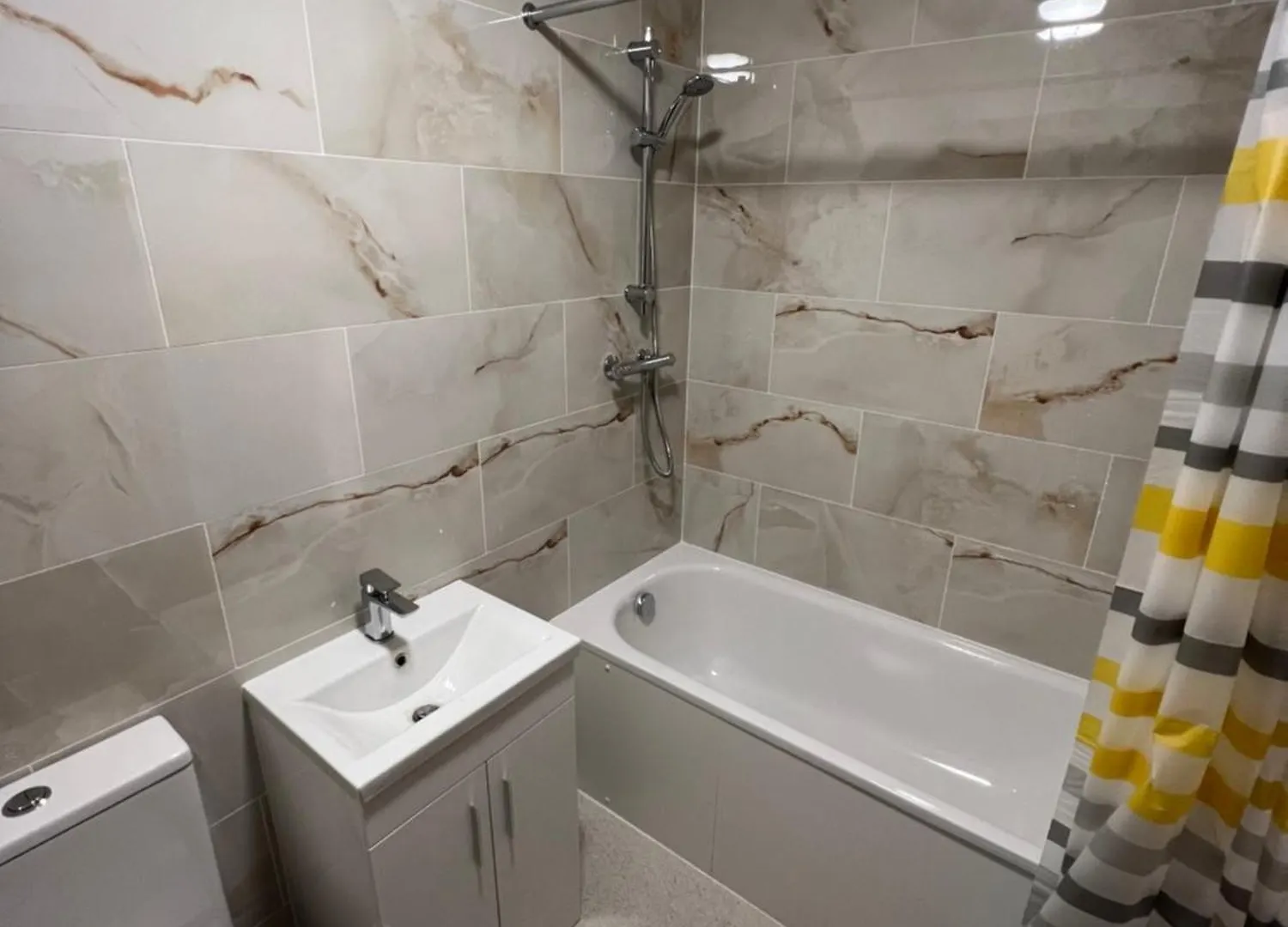Goshawk Studio Apartments Ickenham