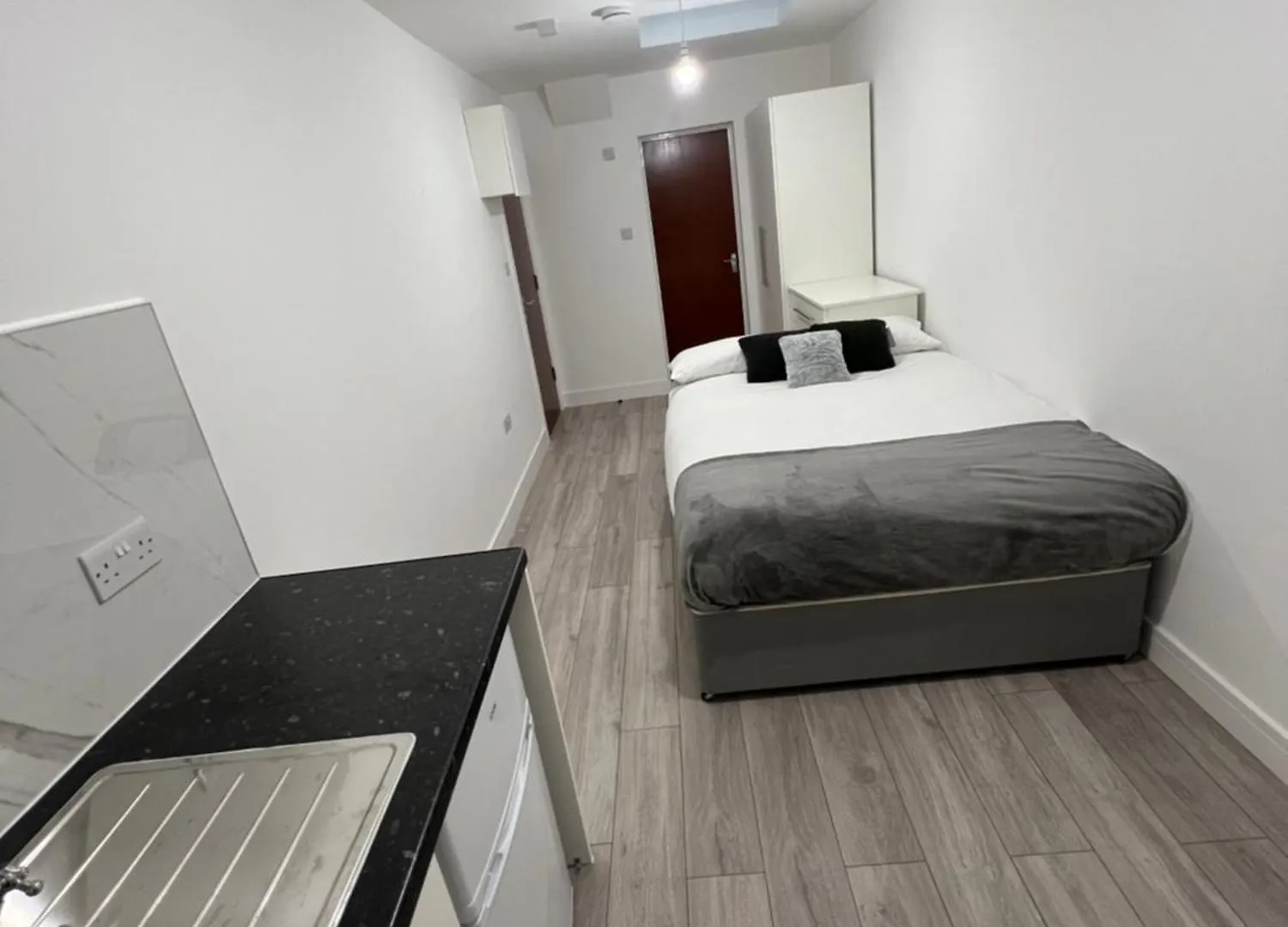 Goshawk Studio Apartments Ickenham 0*,